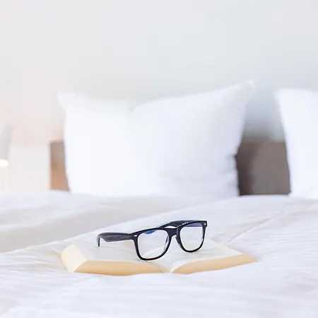 Reetdachhaus Stavanger * Nebel