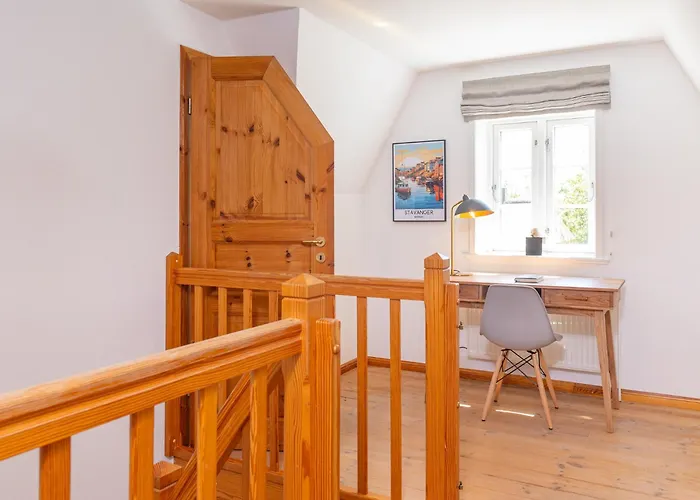 Reetdachhaus Stavanger Vakantiehuis *